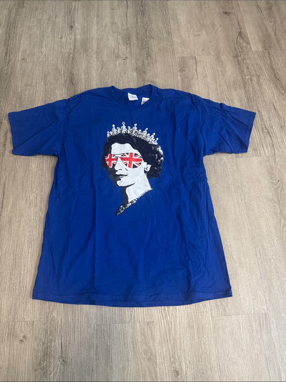 Royal Portrait Graphic Tee in Blue